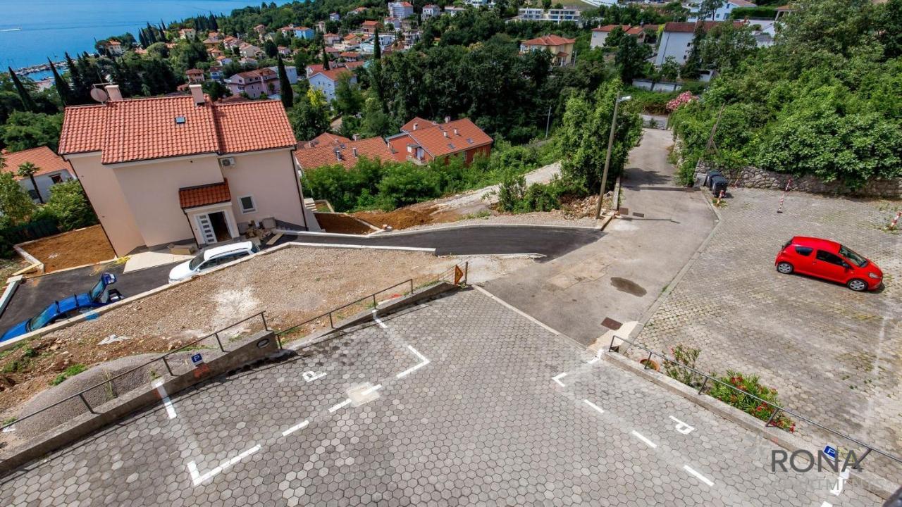 Rona Spacious Apartment With A Panoramic View Ičići المظهر الخارجي الصورة