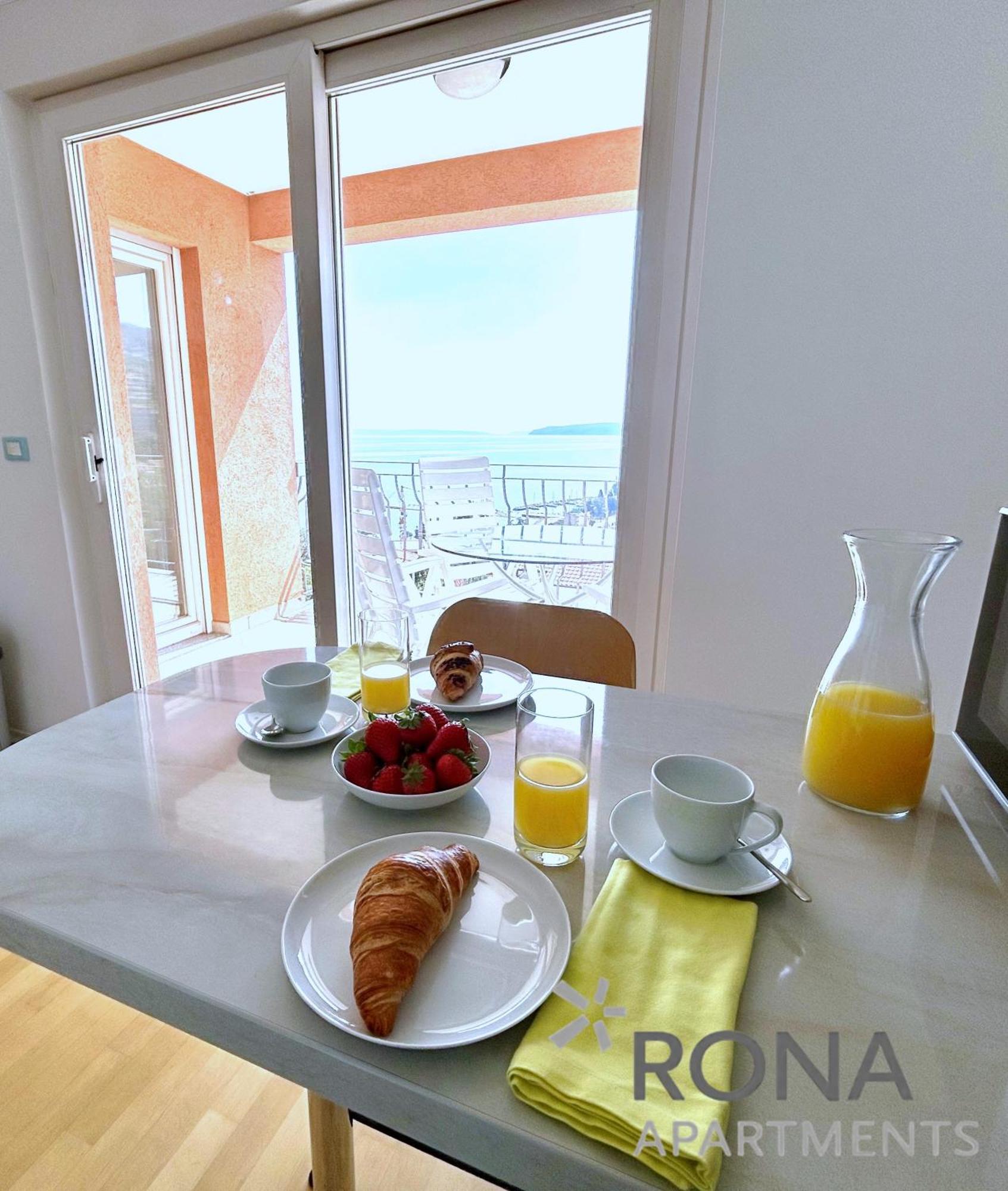 Rona Spacious Apartment With A Panoramic View Ičići المظهر الخارجي الصورة