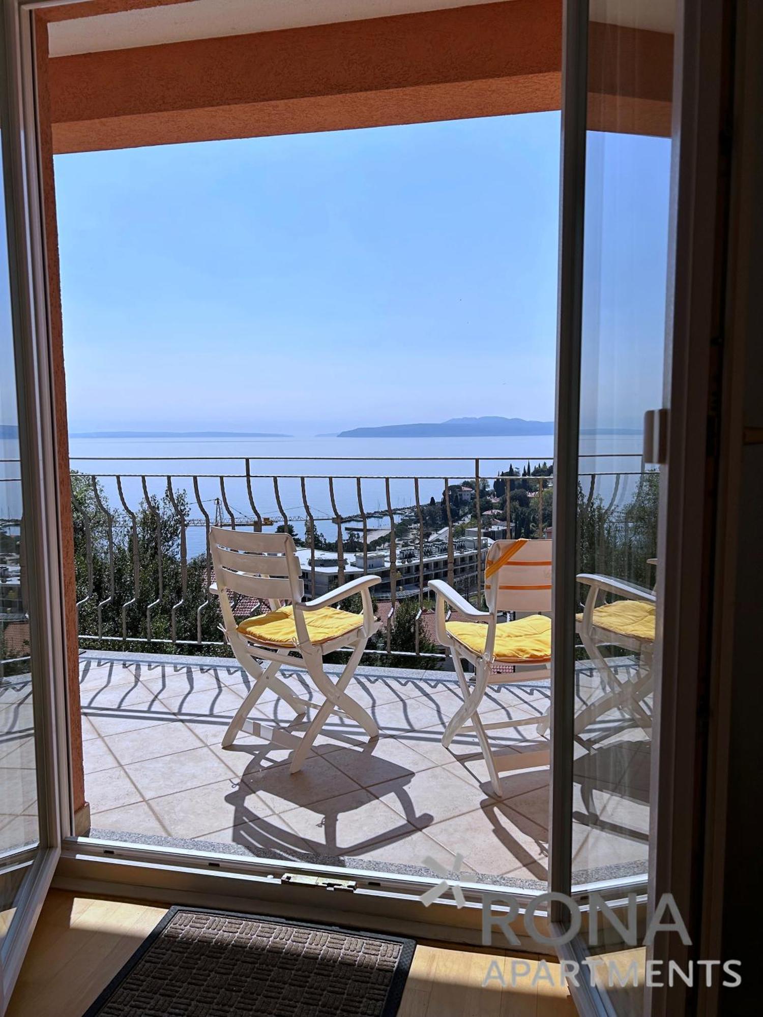 Rona Spacious Apartment With A Panoramic View Ičići المظهر الخارجي الصورة